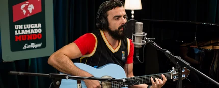 Huecco canta en ULLM 'Sube la copa' Huecco canta en ULLM 'Sube la copa'