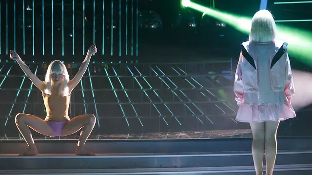 Ruth Lorenzo y Rebeca imitan a Sia en Tu cara me suena Mini