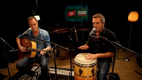 M-Clan interpreta Maggie despierta