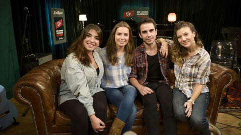 Ele y sus m&uacute;sicos