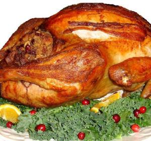 El suculento pavo de Acción de Gracias. Trinchando, que es gerundio. El suculento pavo de Acción de Gracias. Trinchando, que es gerundio.