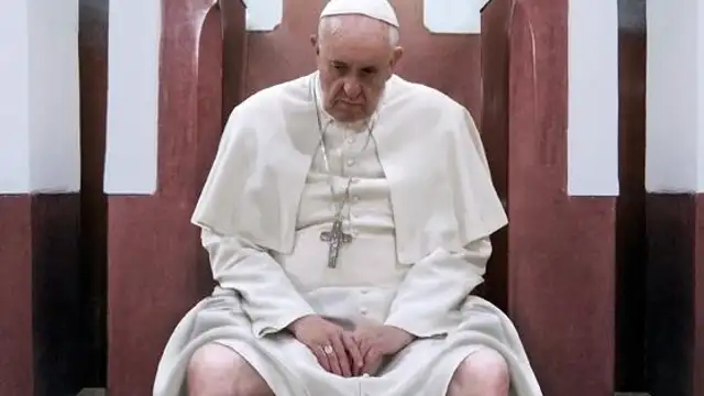 El Papa Francisco I en el inodoro