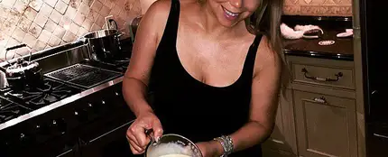 Mariah Carey preparó unas cupcakes Mariah Carey preparó unas cupcakes
