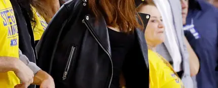 Rihanna no se pierde el baloncesto Rihanna no se pierde el baloncesto
