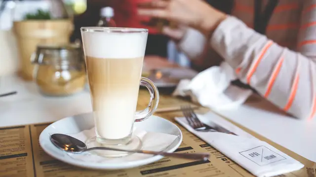 Beber café y dormir, SÍ SE PUEDE.