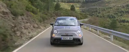 Probamos el Abarth 695 Biposto, sinónimo de devorar curvas - Utilitarios Centímetros Cúbicos Probamos el Abarth 695 Biposto, sinónimo de devorar curvas - Utilitarios Centímetros Cúbicos