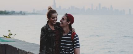 Una pareja de enamorados Una pareja de enamorados