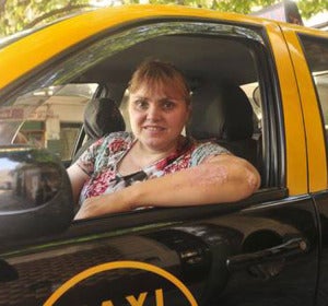 mujer taxista mujer taxista
