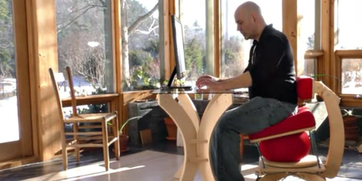 Sprang Chair, la silla que te permite perder peso mientras trabajas