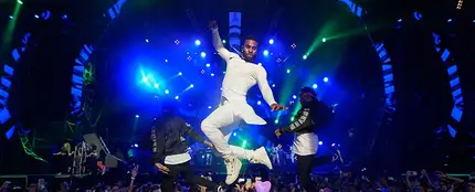 Jason Derulo en una actuación Jason Derulo en una actuación