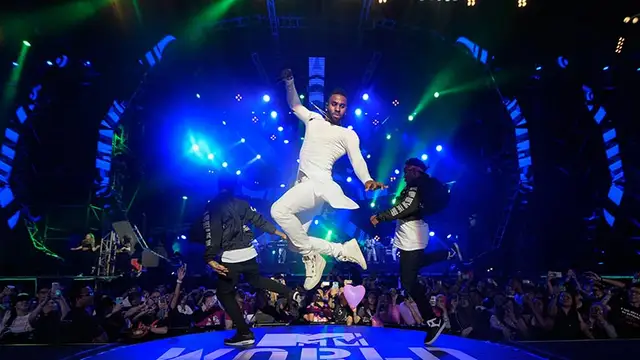 Jason Derulo en una actuación