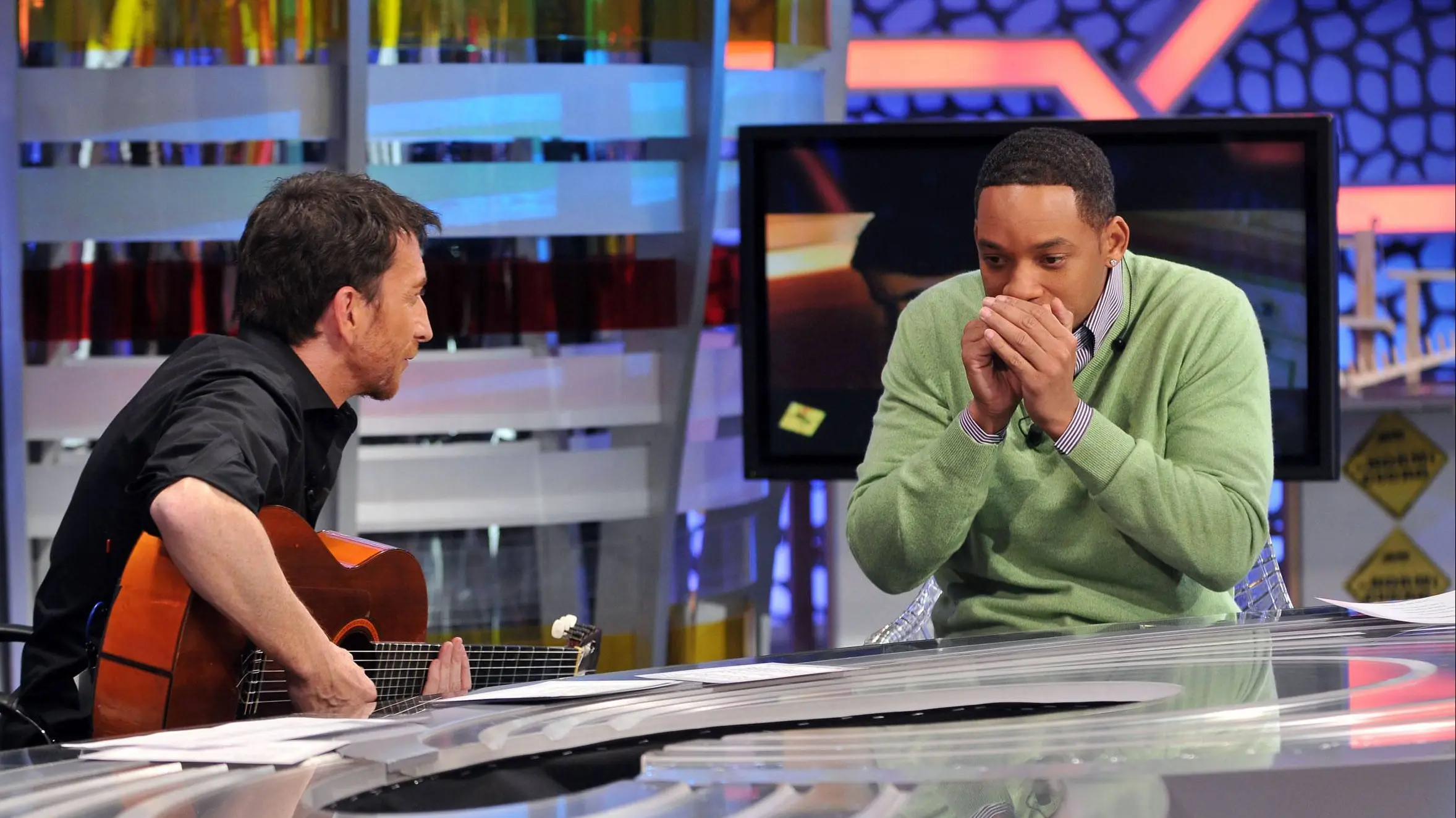 Will Smith y Pablo Motos cantan Torito Bravo en El Hormiguero