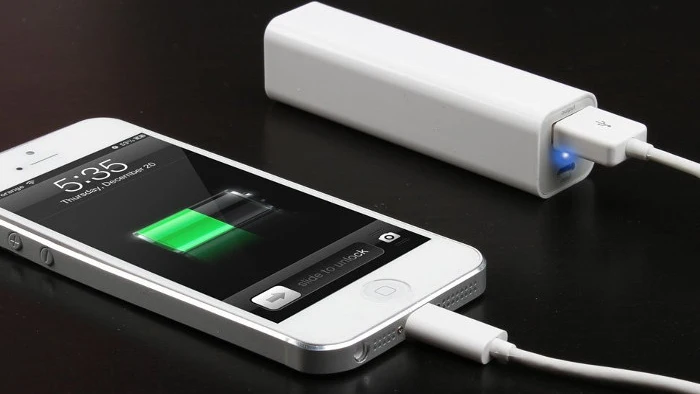M&oacute;vil con bater&iacute;a externa Power Bank