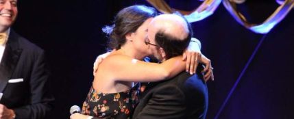 La mujer que pagó 1.600 euros por besar a Santiago Segura