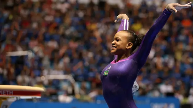 Rebeca Andreda realizando uno de sus ejercicios en Rio 2016