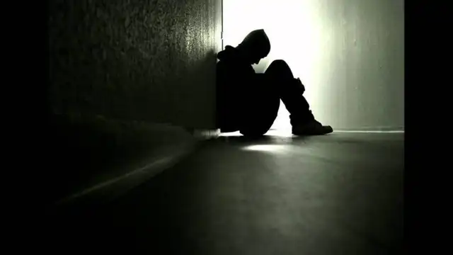 Joven triste
