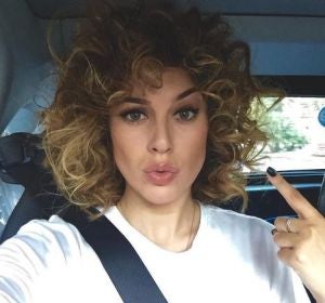 Blanca Suárez presume de pelo rizado Blanca Suárez presume de pelo rizado