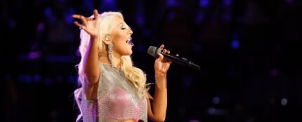 Christina Aguilera encima del escenario