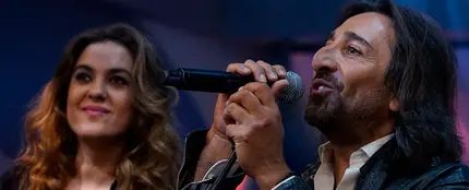 Emilio Aragón estrena sección en 'El Hormiguero' versionando a Nino Bravo junto a Antonio Carmona y Alba Molina Emilio Aragón estrena sección en 'El Hormiguero' versionando a Nino Bravo junto a Antonio Carmona y Alba Molina