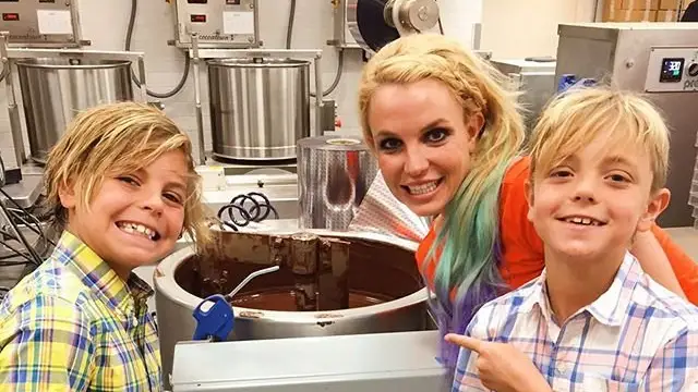 Britney Spears con sus hijos Jayden y Preston