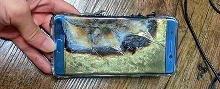 Un terminal Galaxy Note 7 después de arder Un terminal Galaxy Note 7 después de arder