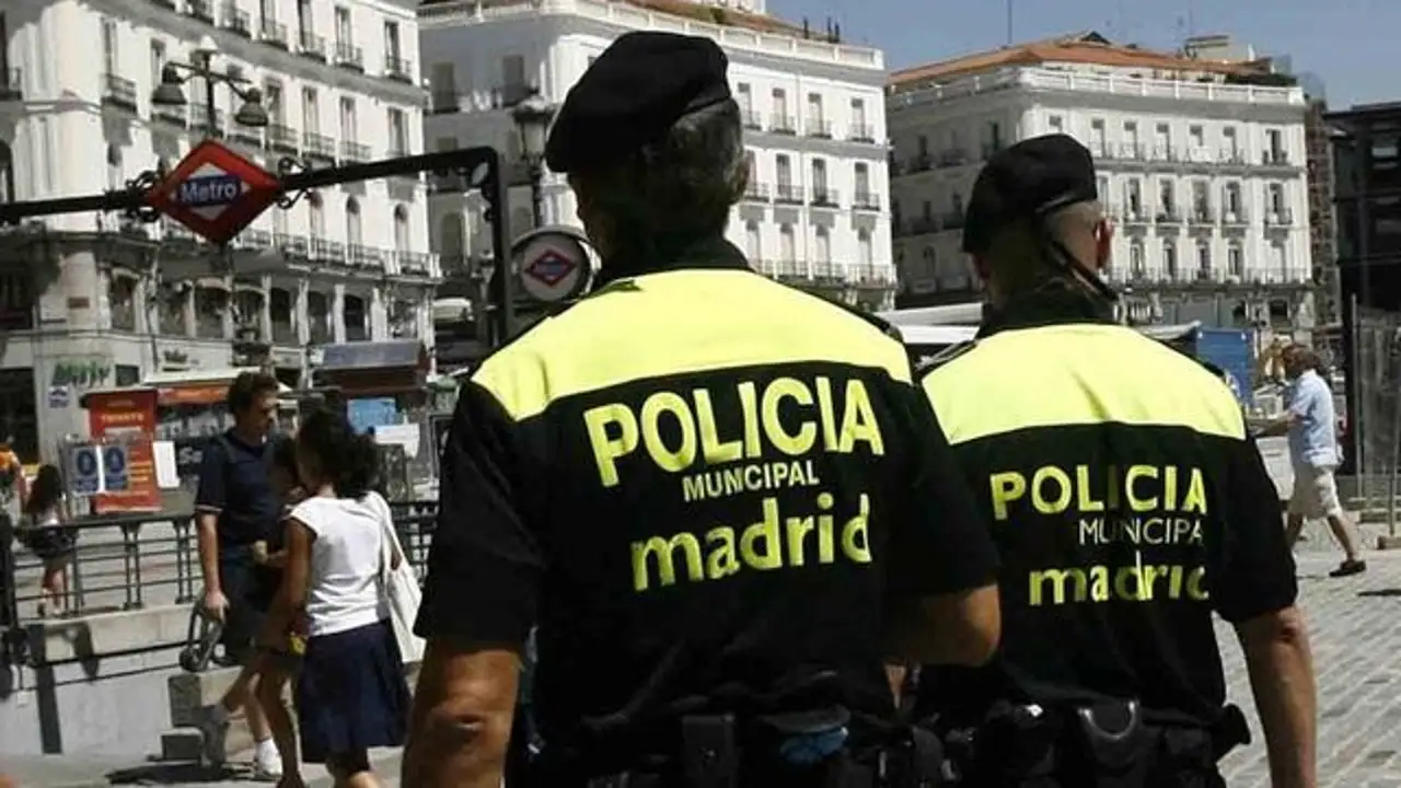 Policía municipal de Madrid en una imagen de archivo Policía municipal de Madrid en una imagen de archivo