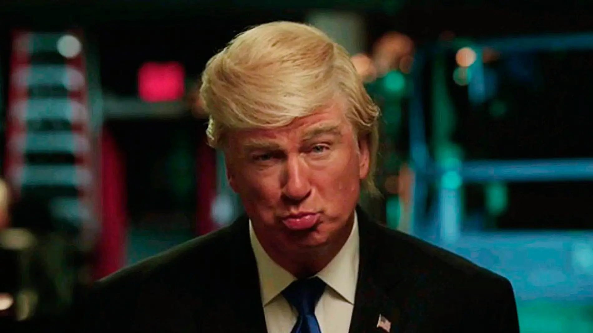 Alec Baldwin imitando a Donald Trump