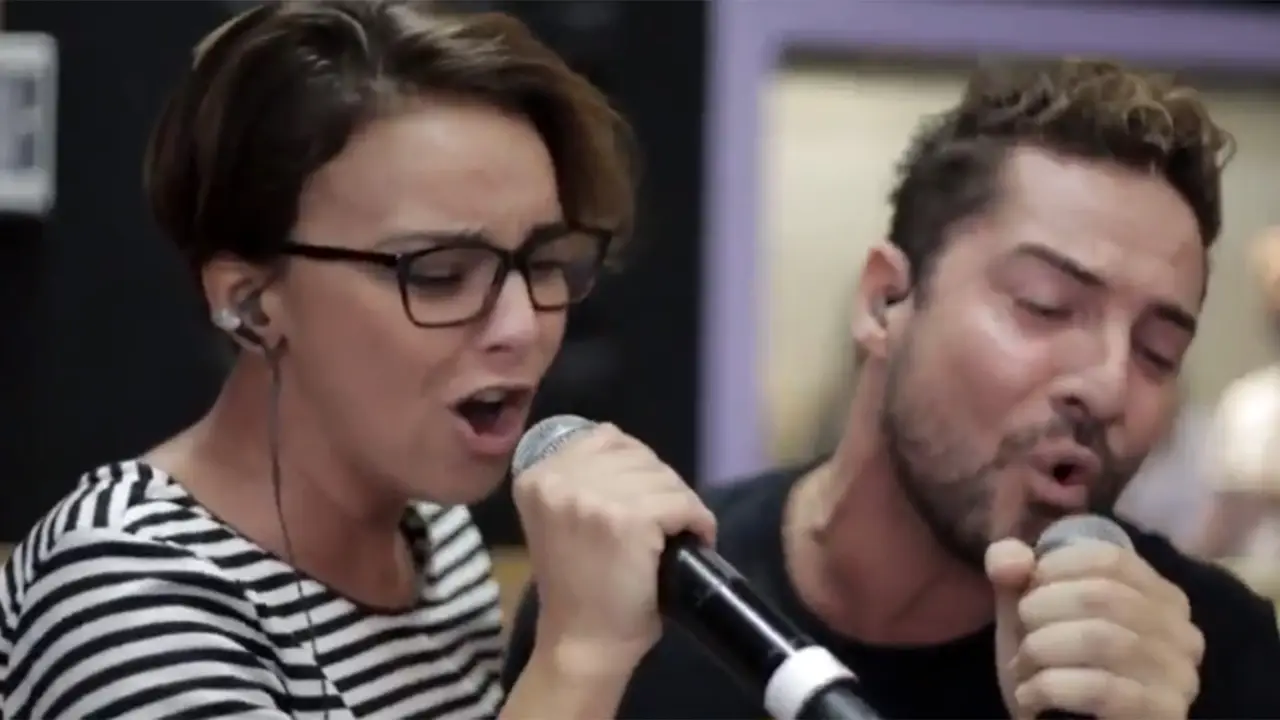 Chenoa y David Bisbal ensayando 'Escondidos' Chenoa y David Bisbal ensayando 'Escondidos'