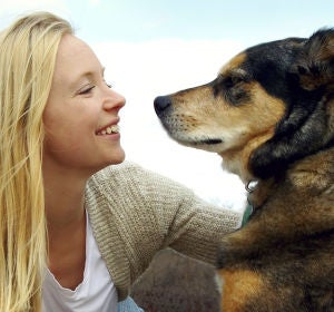 Nueva York aprueba una ley para que las mascotas puedan ser enterradas junto a sus dueños Nueva York aprueba una ley para que las mascotas puedan ser enterradas junto a sus dueños