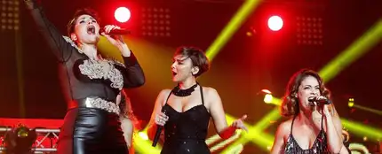 Rosa López, Chenoa y el resto de chicas interpretaron "Lady Marmelade" Rosa López, Chenoa y el resto de chicas interpretaron "Lady Marmelade"