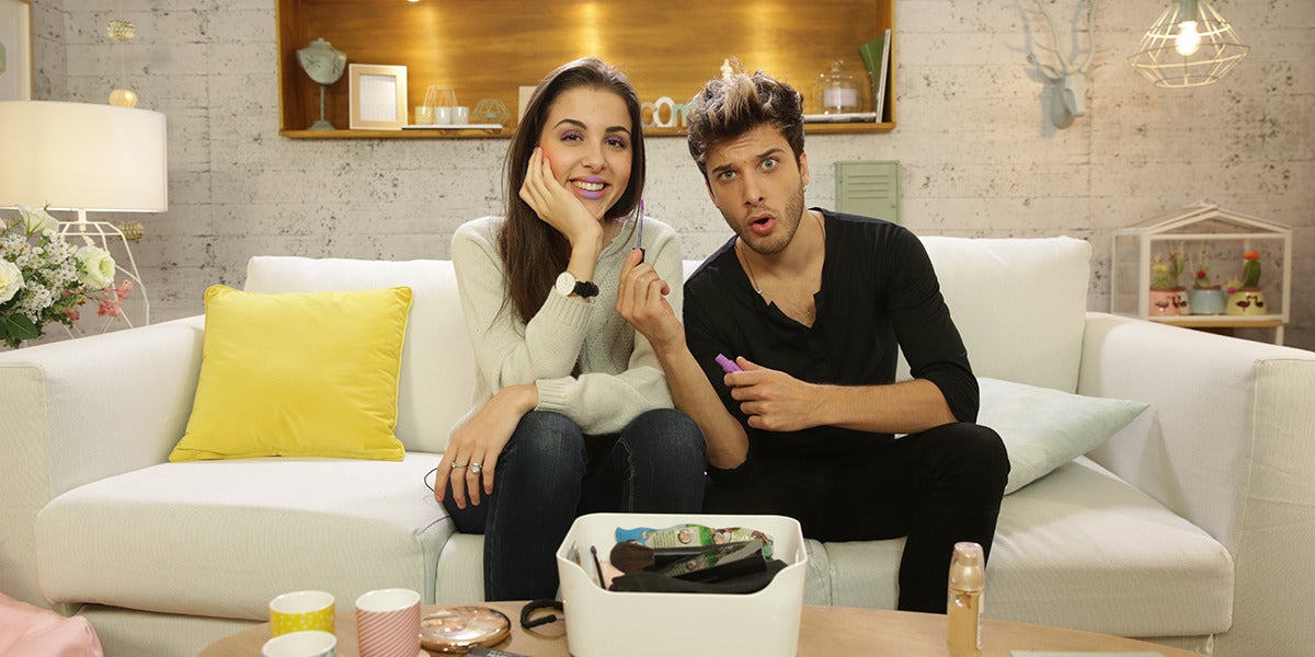 Blas Cantó prueba como maquillador en Flooxer