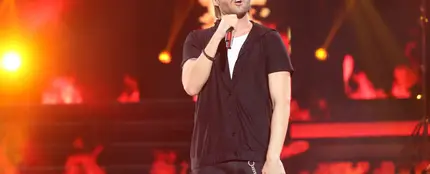 Tu cara me suena - David Guapo imita a Enrique Iglesias Tu cara me suena - David Guapo imita a Enrique Iglesias