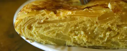 Esta tortilla de patatas es completamente normal Esta tortilla de patatas es completamente normal