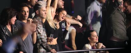 Sia, Selena Gomez y Katy Perry disfrutando de un concierto de Britney Spears en Las Vegas