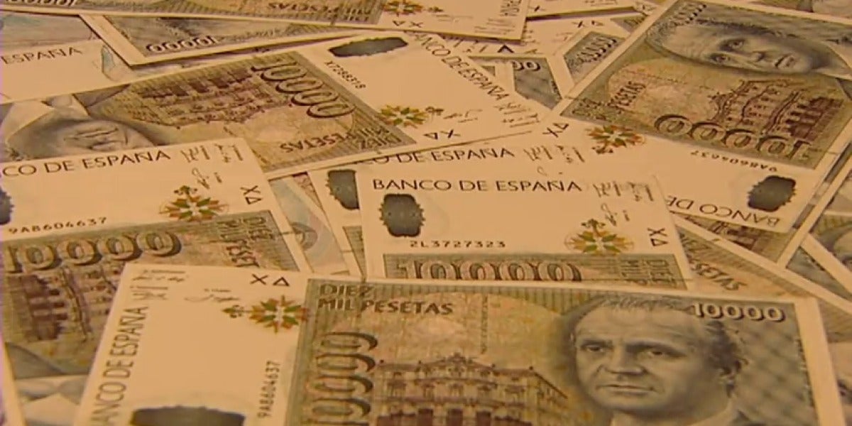 Frame 21.591656 de: Los españoles conservan 1.642 millones de euros en pesetas