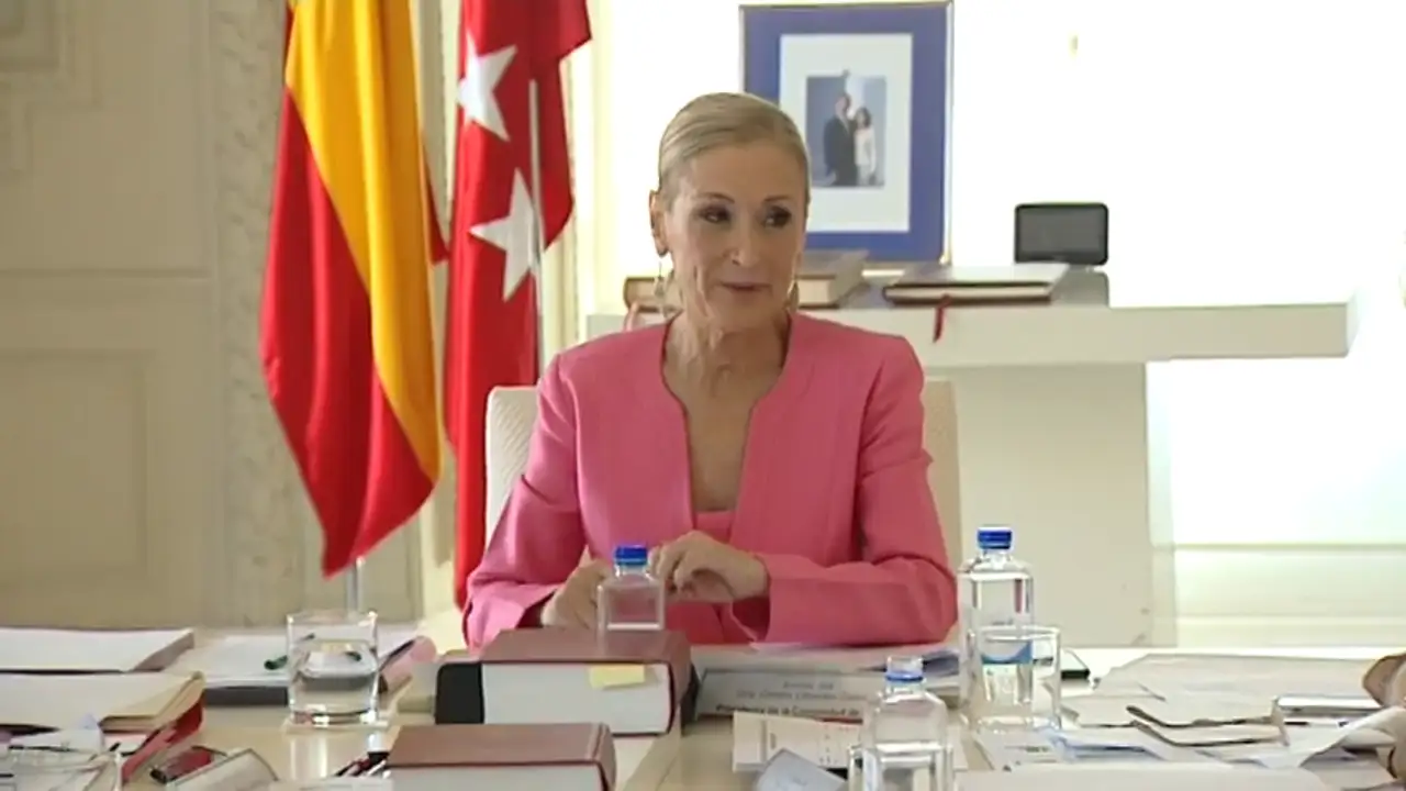 Frame 40.599778 de: Cristina Cifuentes propone que el presidente del PP sea elegido en primarias con primera y segunda vuelta Frame 40.599778 de: Cristina Cifuentes propone que el presidente del PP sea elegido en primarias con primera y segunda vuelta