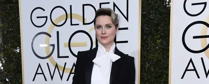 Evan Rachel Wood da una lección de estilo con un look muy masculino firmado por Altuzarra Evan Rachel Wood da una lección de estilo con un look muy masculino firmado por Altuzarra