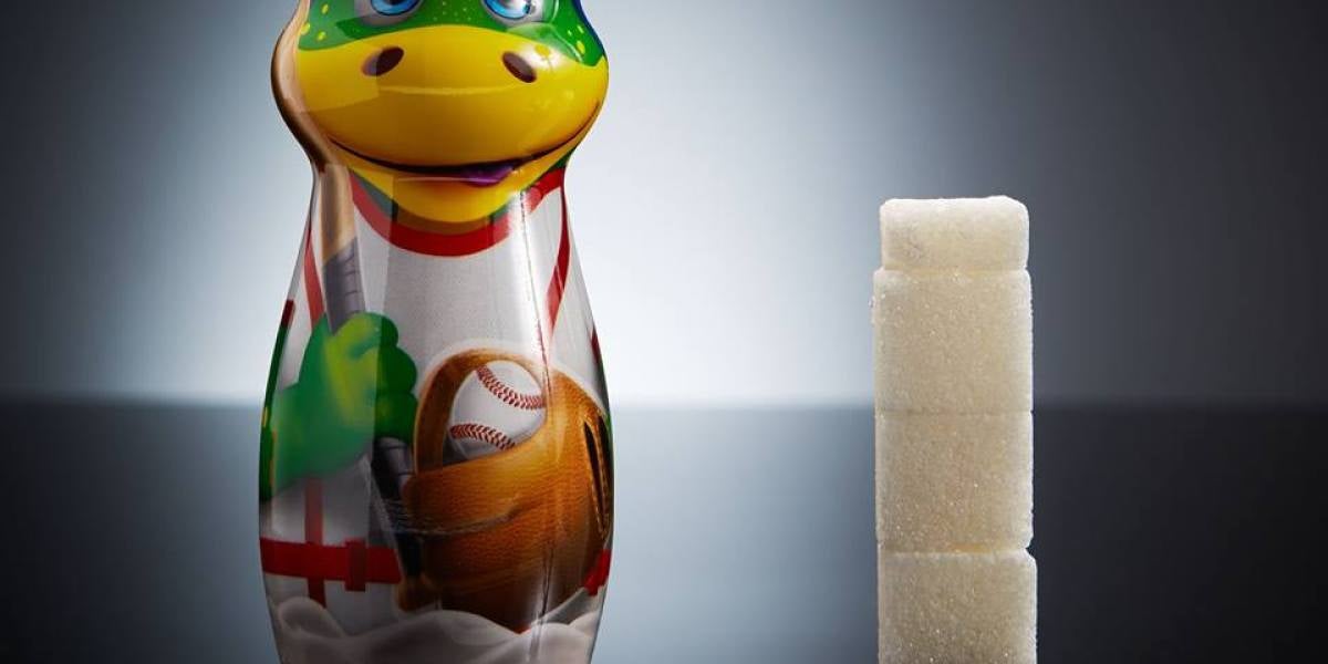 Una botellita de Danonino Bebedino contiene 13,4g de azúcar, equivalente a 3,4 terrones.