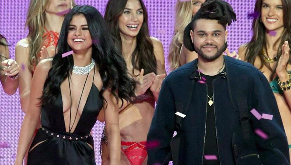 Selena Gomez y The Weeknd en el Victoria's Secret Fashion Show 2015