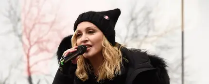 Madonna durante su actuación en la Marcha de las Mujeres contra Trump Madonna durante su actuación en la Marcha de las Mujeres contra Trump