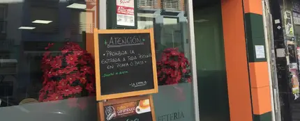 Un bar de Málaga prohíbe la entrada en pijama Un bar de Málaga prohíbe la entrada en pijama
