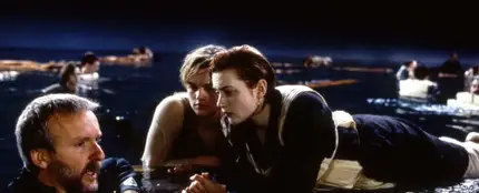 James Cameron con Leonardo DiCaprio y Kate Winslet en 'Titanic' James Cameron con Leonardo DiCaprio y Kate Winslet en 'Titanic'