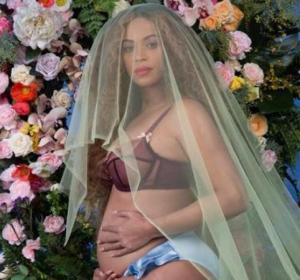 Beyoncé anuncia su segundo embarazo, ¡y espera gemelos! Beyoncé anuncia su segundo embarazo, ¡y espera gemelos!