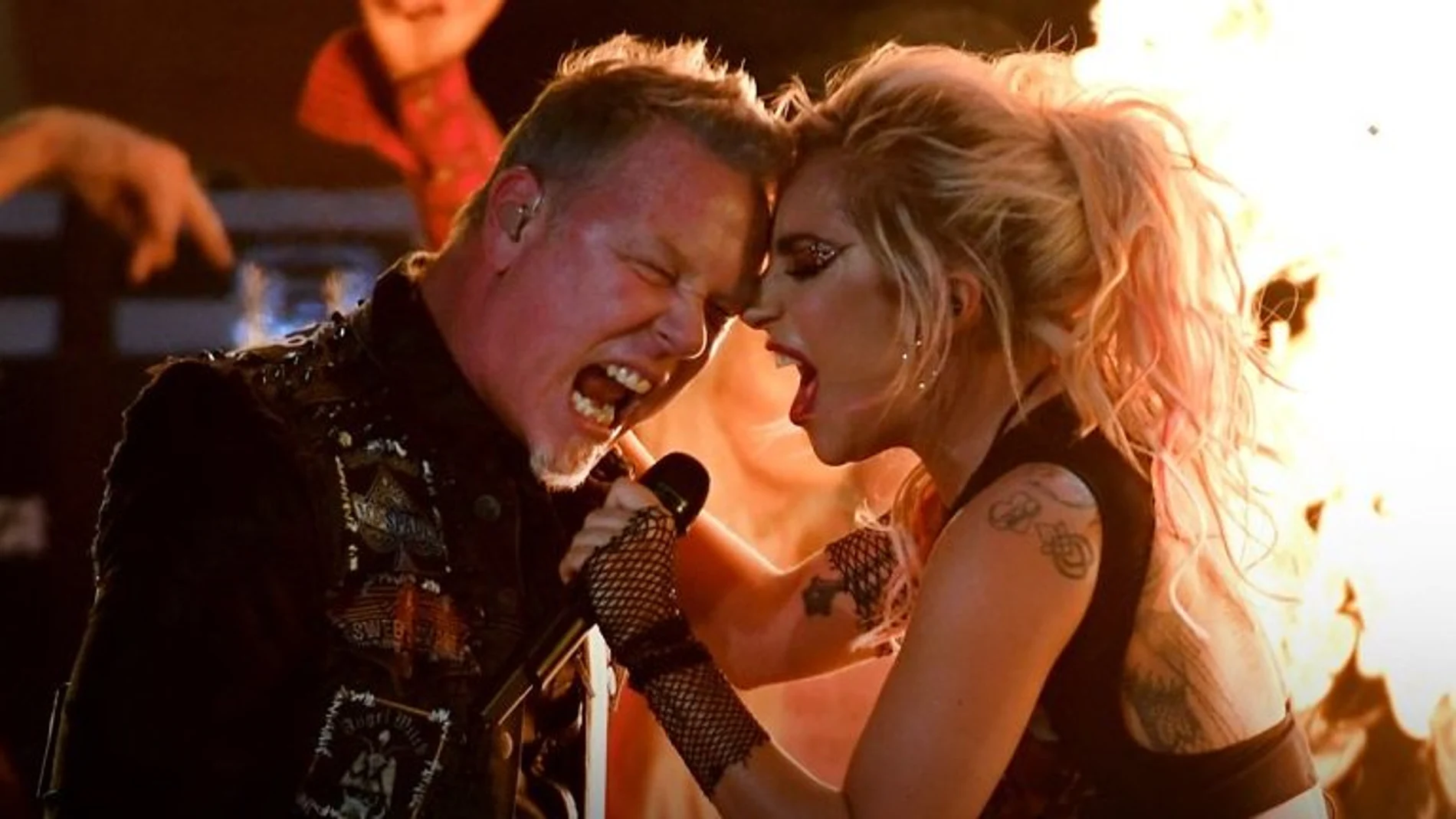 Lady Gaga con Metallica en los Grammys 2017 Lady Gaga con Metallica en los Grammys 2017