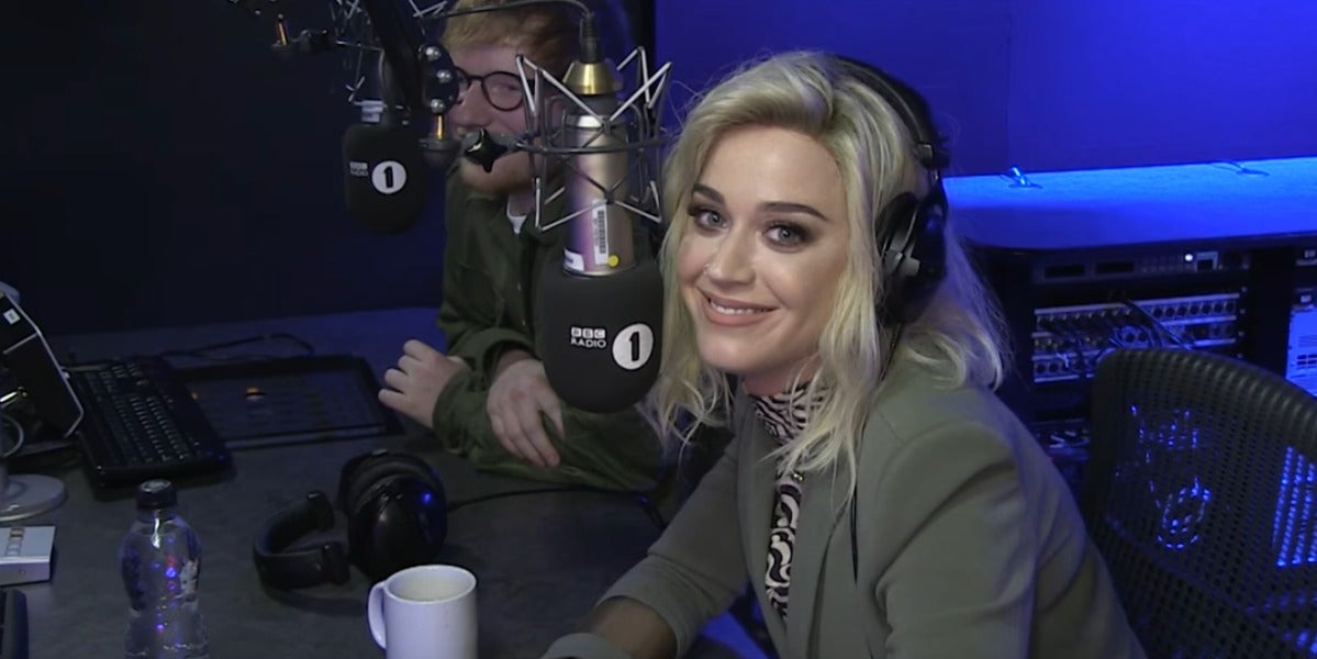 Katy Perry y Ed Sheeran en una entrevista en la BBC Radio 1