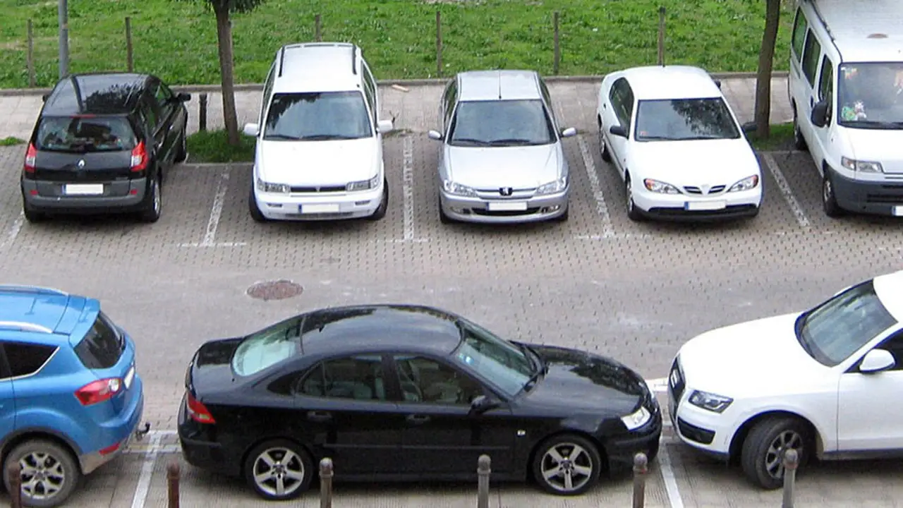 Coches aparcados Coches aparcados