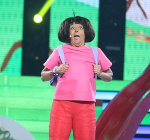 Yolanda Ramos imita a Dora la Exploradora Yolanda Ramos imita a Dora la Exploradora