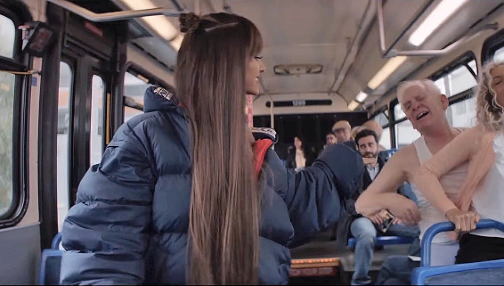 Ariana Grande en el vídeo de 'Everyday'
