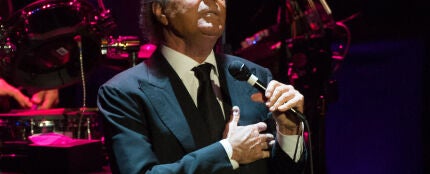 Julio Iglesias en concierto Julio Iglesias en concierto