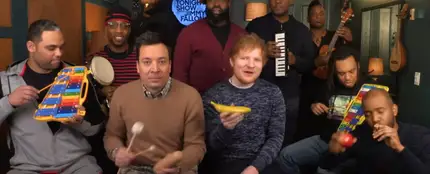 Ed Sheeran con Jimmy Fallon y The Roots Ed Sheeran con Jimmy Fallon y The Roots